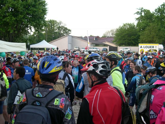 Etalan Dechargement des camions